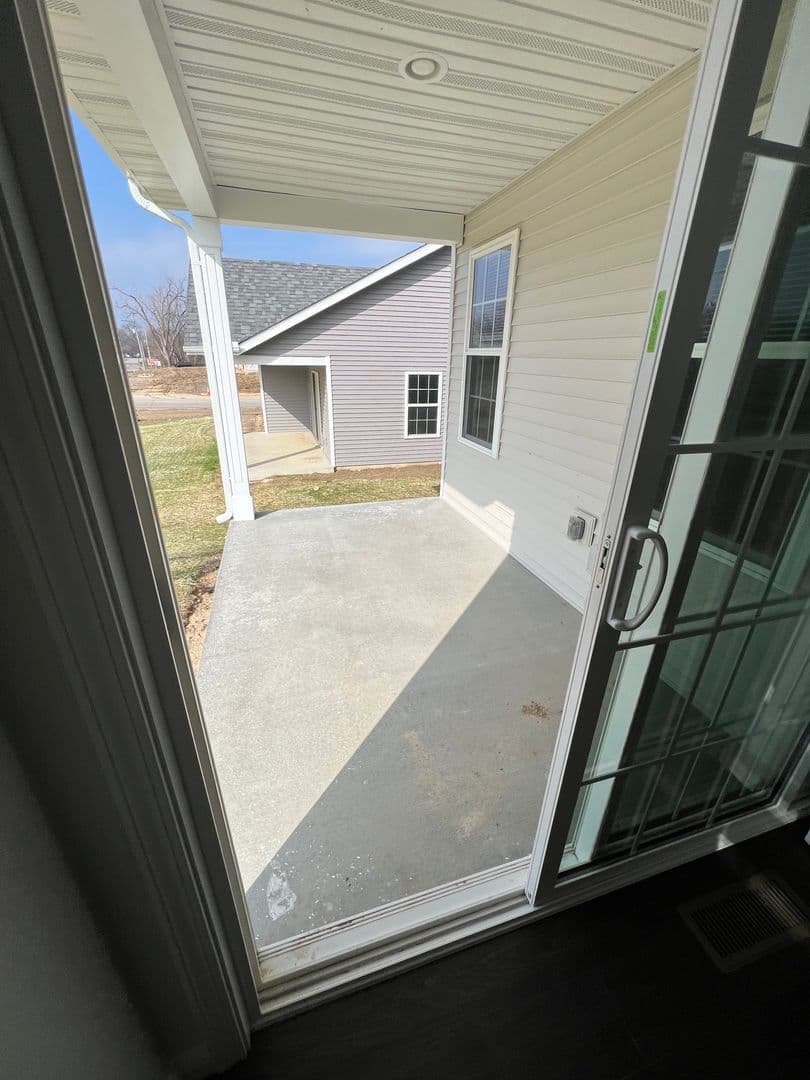 Plymouth Apartment: 2234 Bitter Root Dr