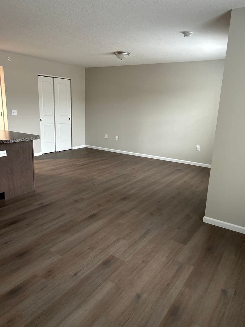 Culver Apartment: 201 W Tampa St