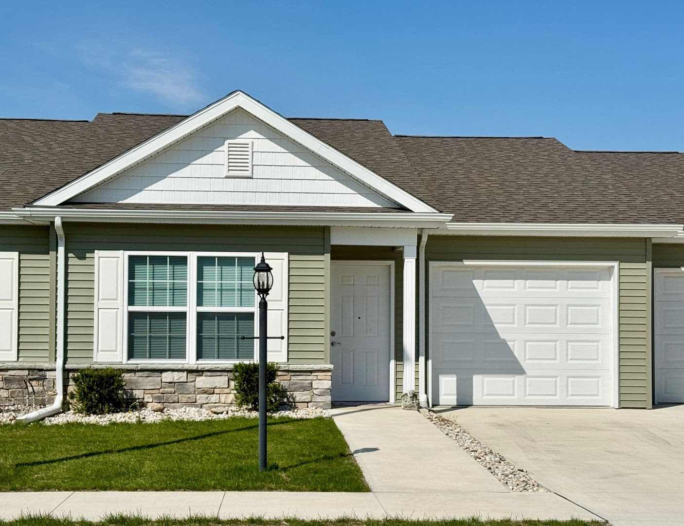 Elwood Apartment: 9401 Frans Way