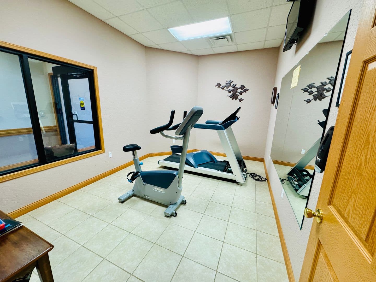 Columbia City Apartment: 120 N Chestnut Wood Lane