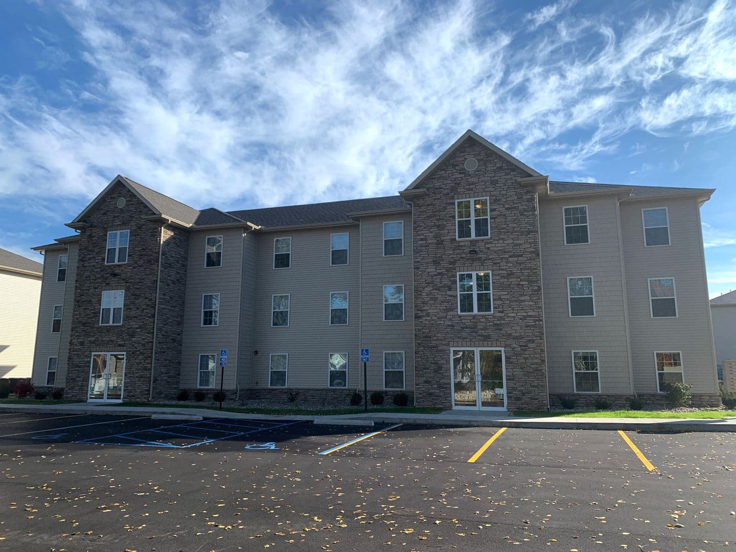 Bremen Apartment: 342 Woodies Lane
