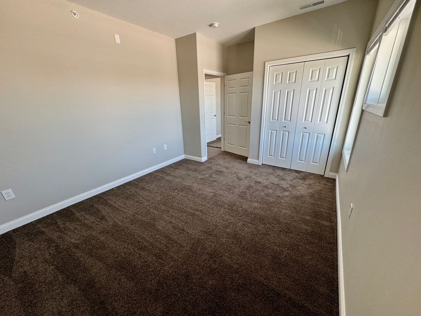 Warsaw Apartment: 2630 Tippe Downs Dr