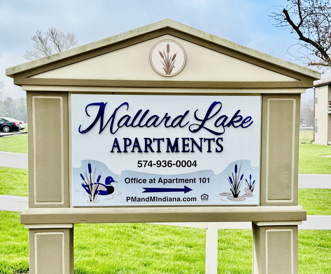 Plymouth Apartment: 1340 Holloway Dr
