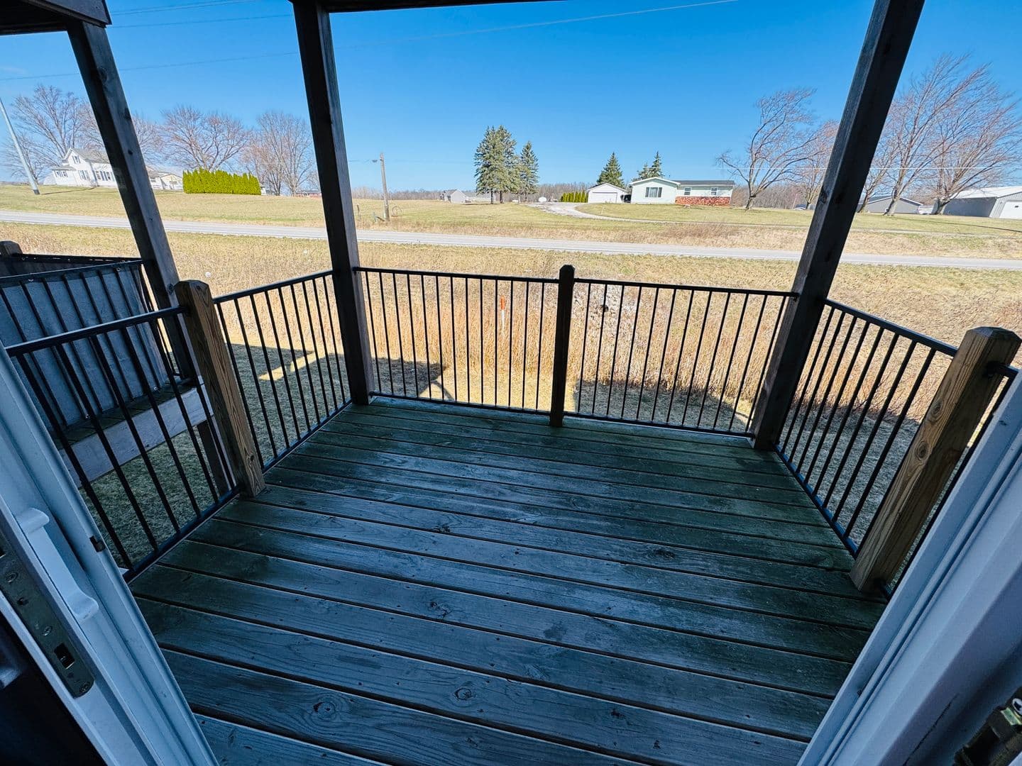 Columbia City Apartment: 120 N Chestnut Wood Lane