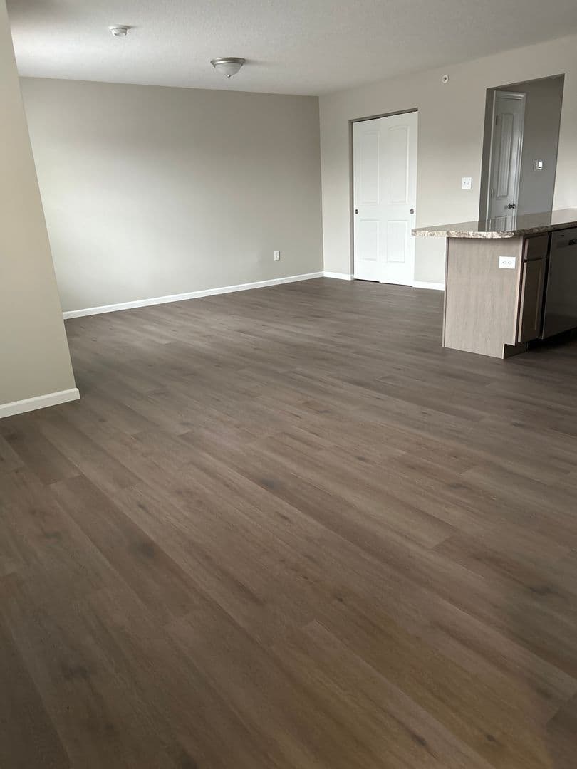 Culver Apartment: 201 W Tampa St