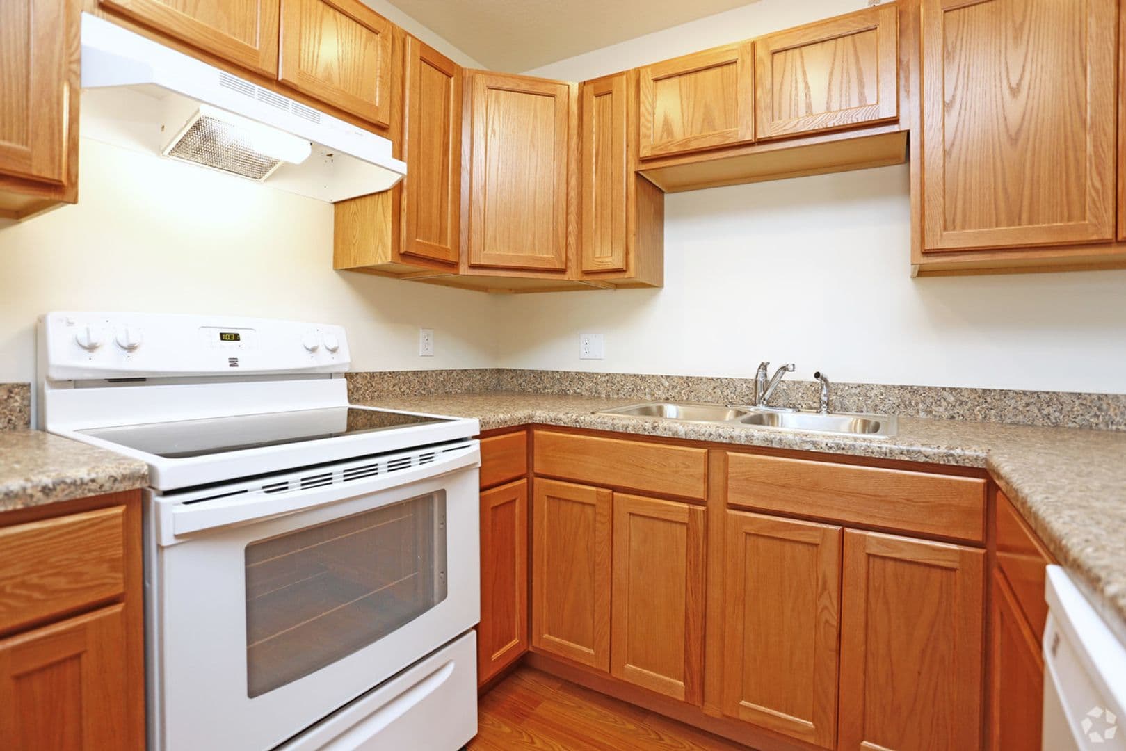 Laporte Apartment: 200 Plymouth Lane