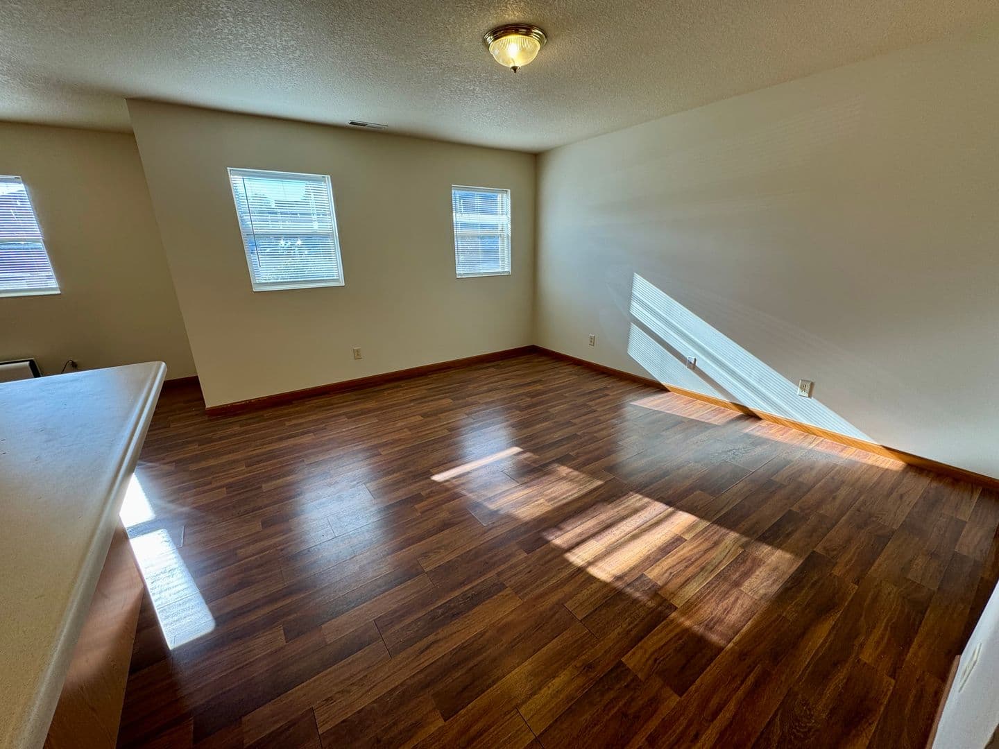 Warsaw Apartment: 200 Kinney Drive