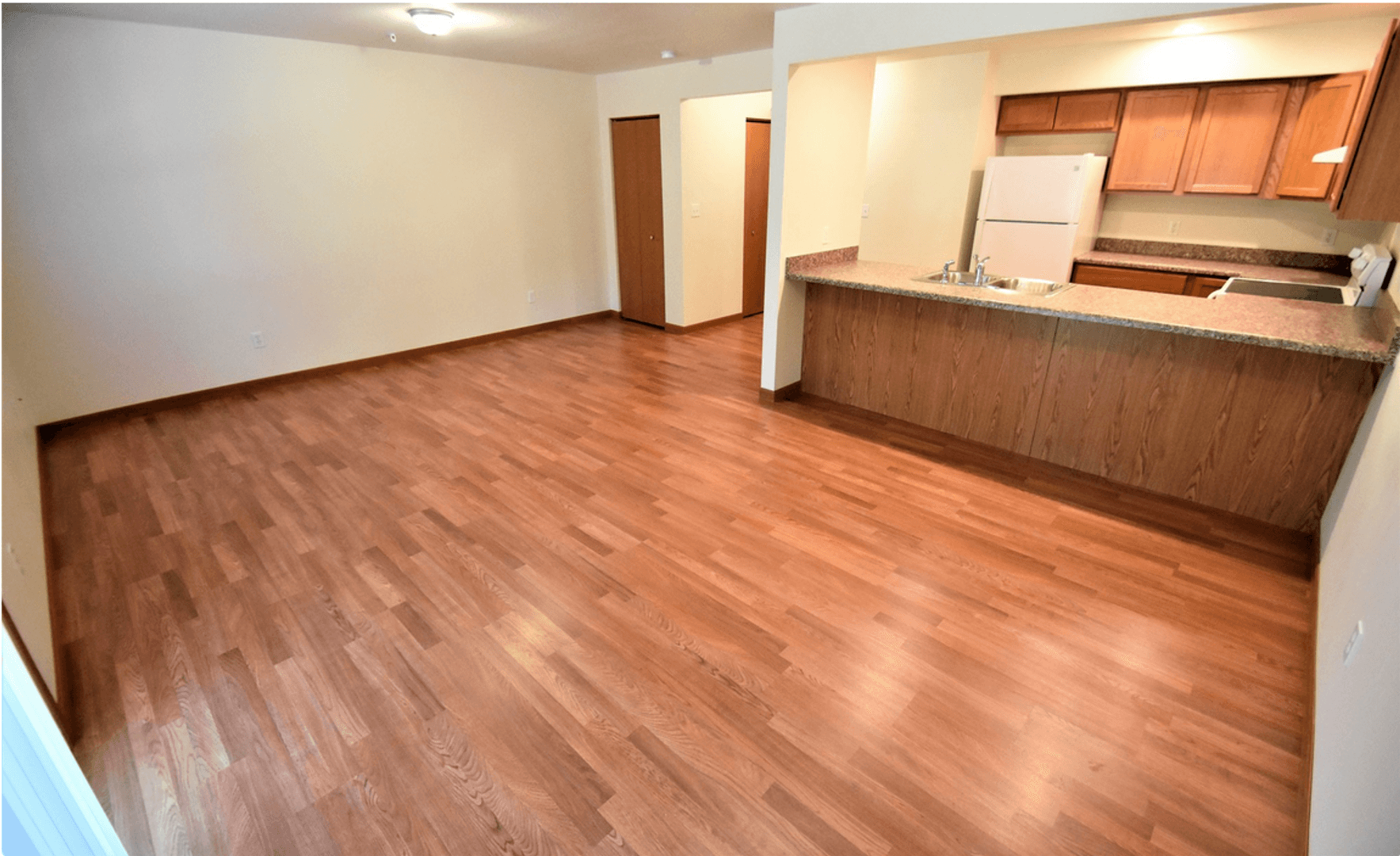 New Carlisle Apartment: 220 Chapman Drive
