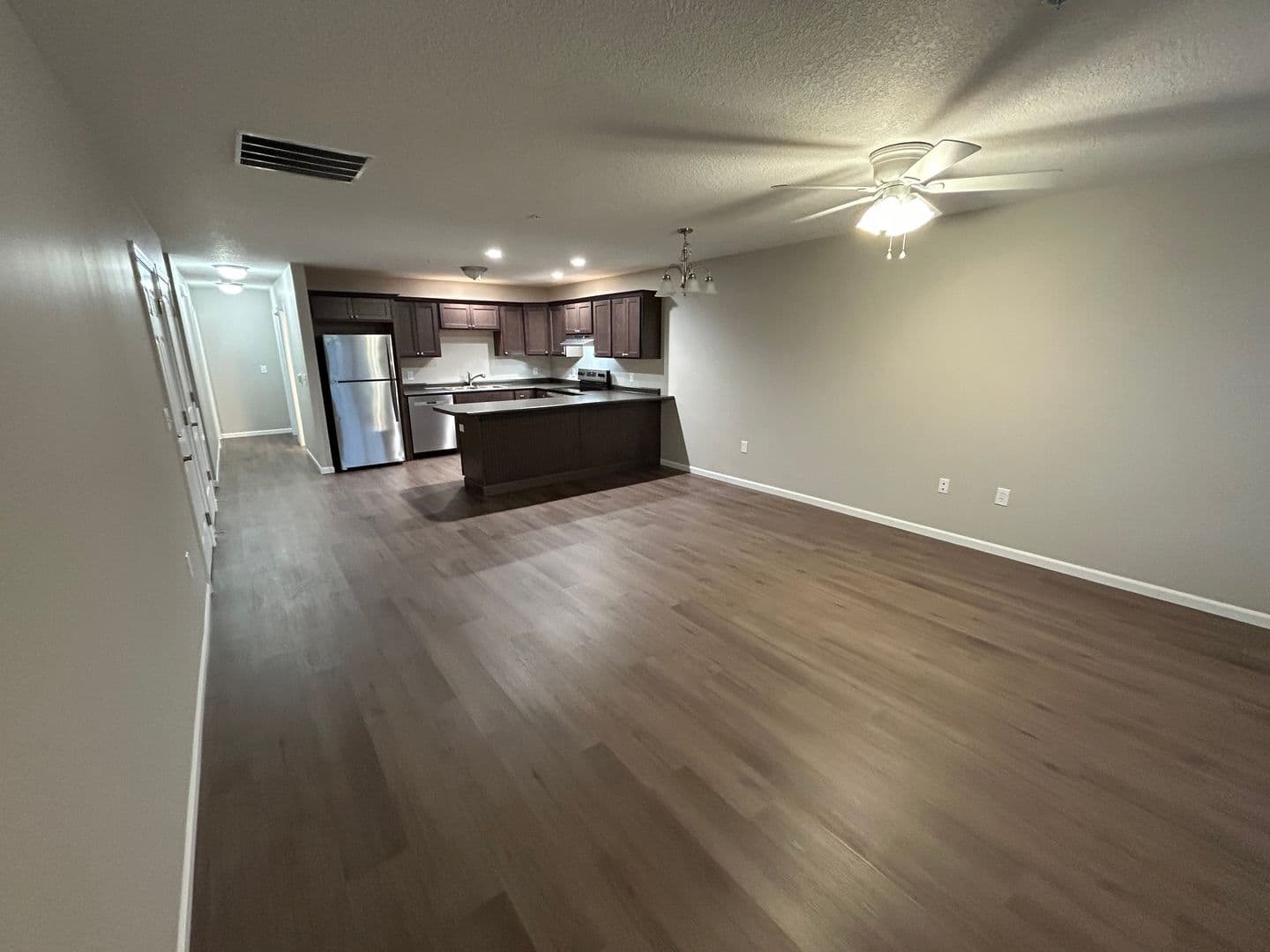 Culver Apartment: 201 W Tampa St