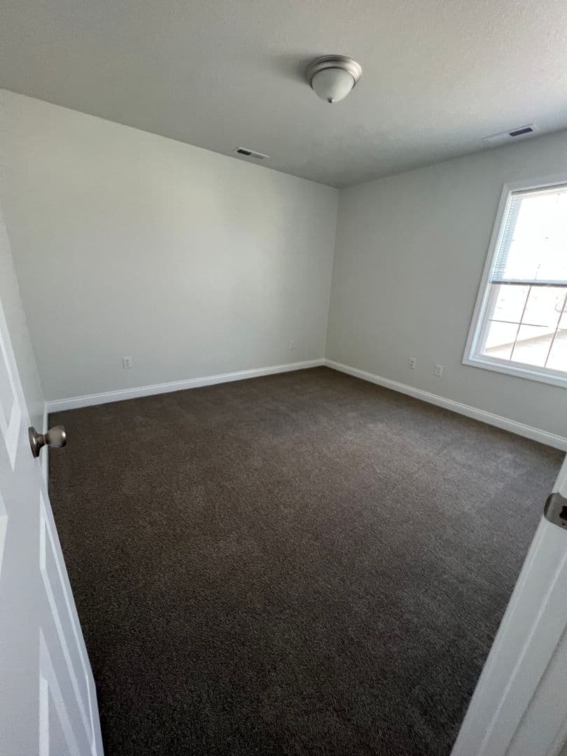 Plymouth Apartment: 2234 Bitter Root Dr
