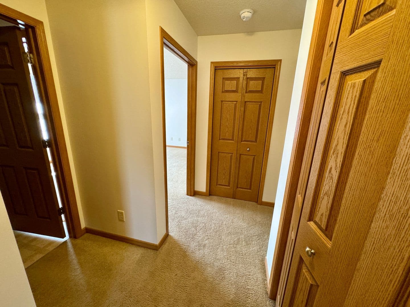 Warsaw Apartment: 101 Briar Ridge Circle