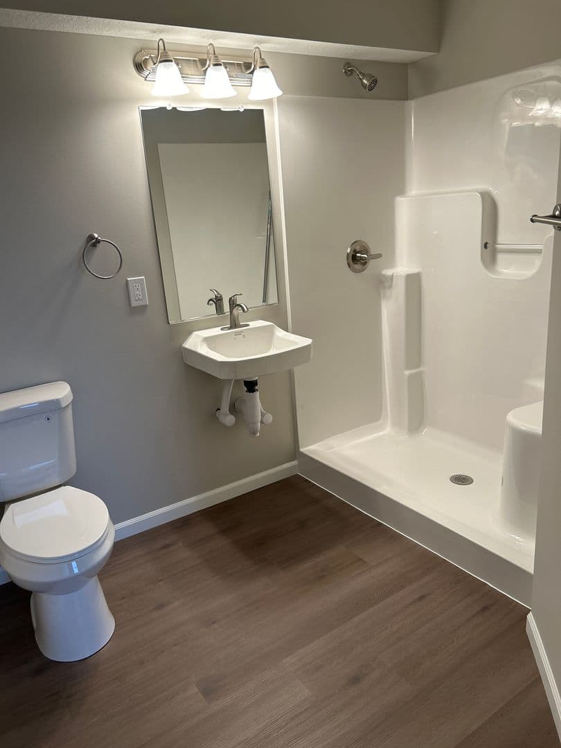 Culver Apartment: 201 W Tampa St