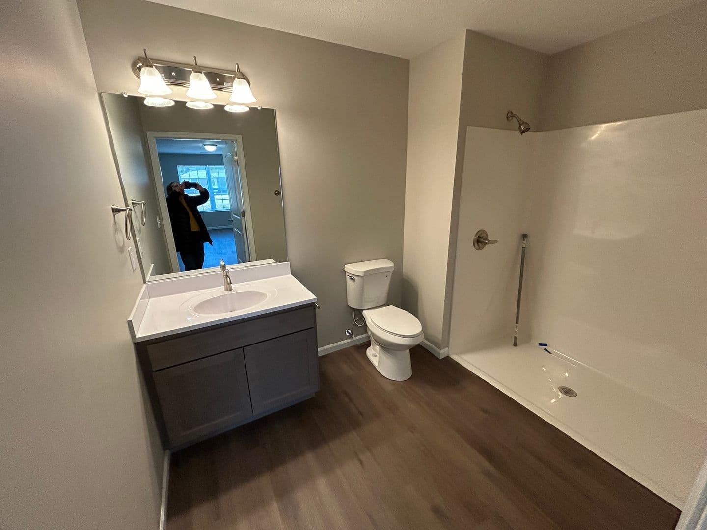 Culver Apartment: 201 W Tampa St