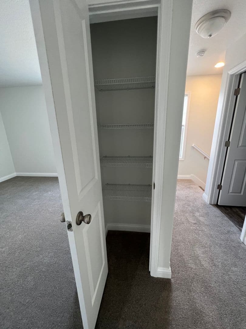 Plymouth Apartment: 2234 Bitter Root Dr