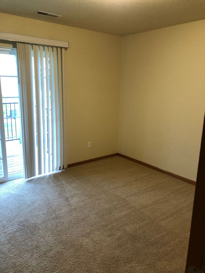 Michigan City Apartment: 1000 Longbeach Ln