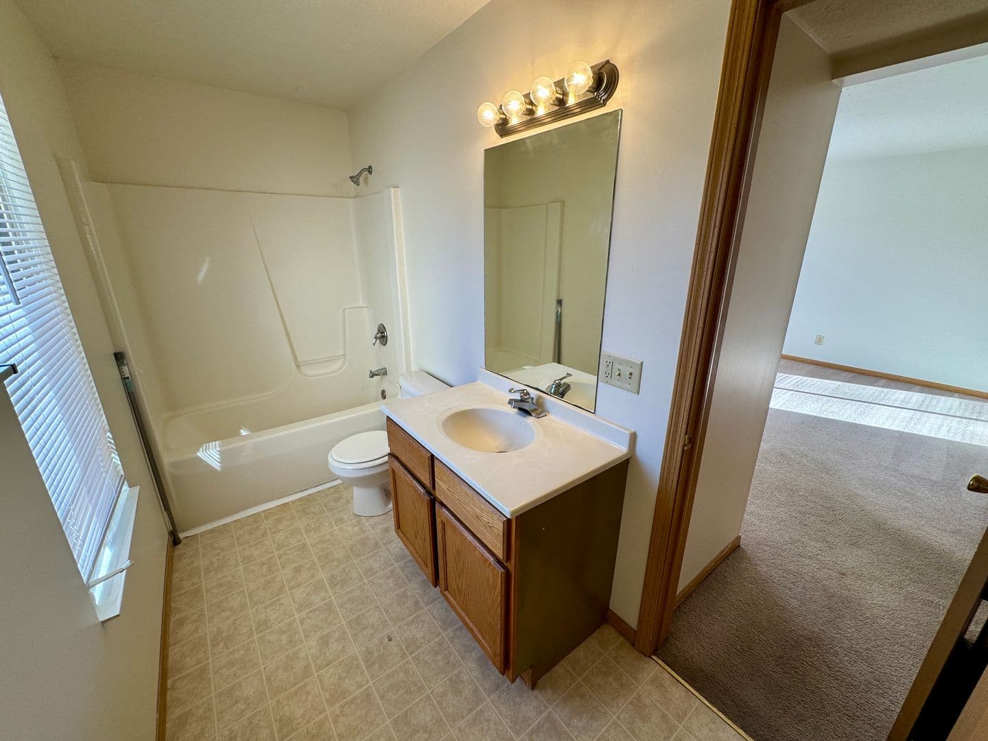 Warsaw Apartment: 200 Kinney Drive