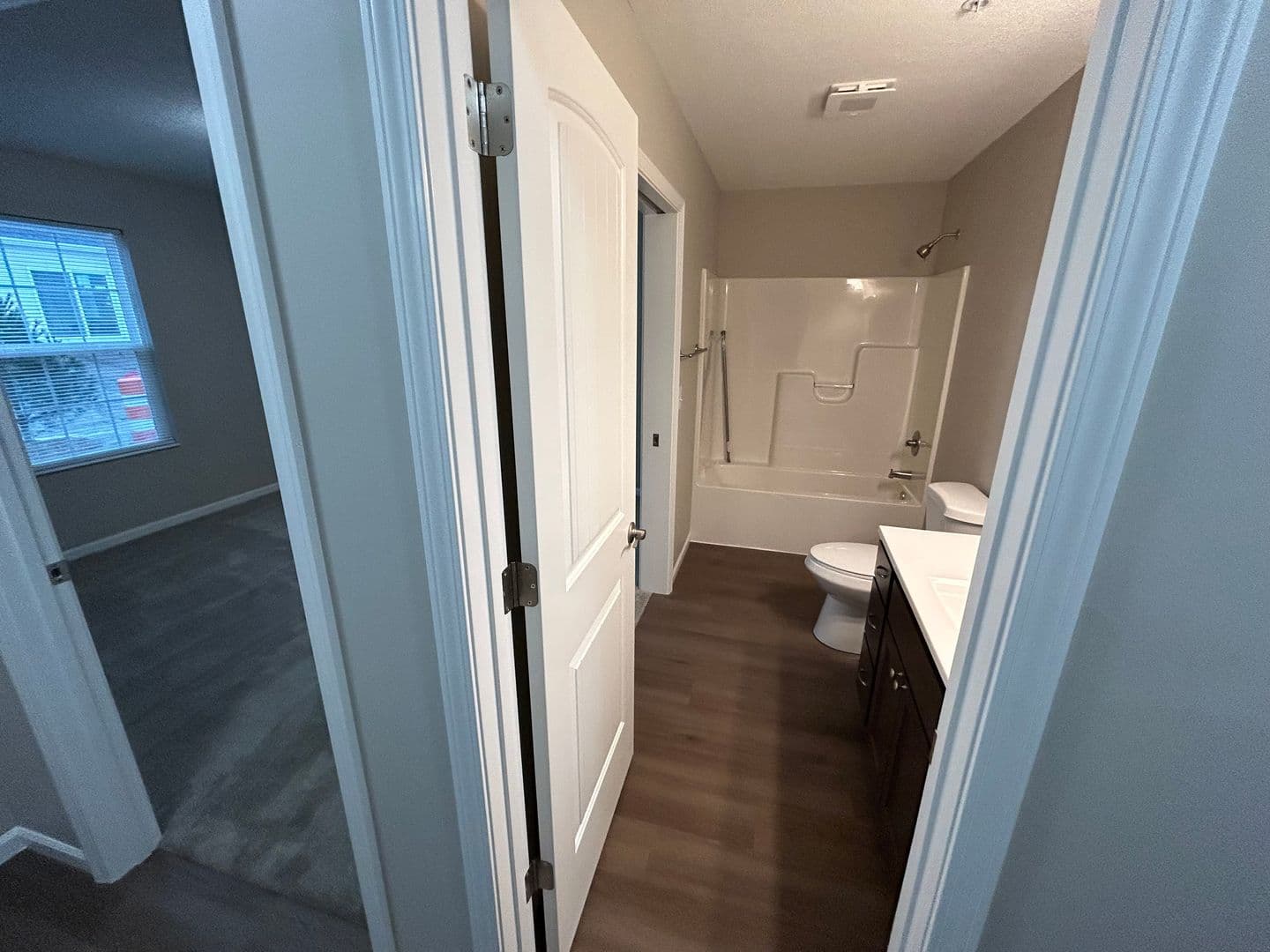 Culver Apartment: 201 W Tampa St