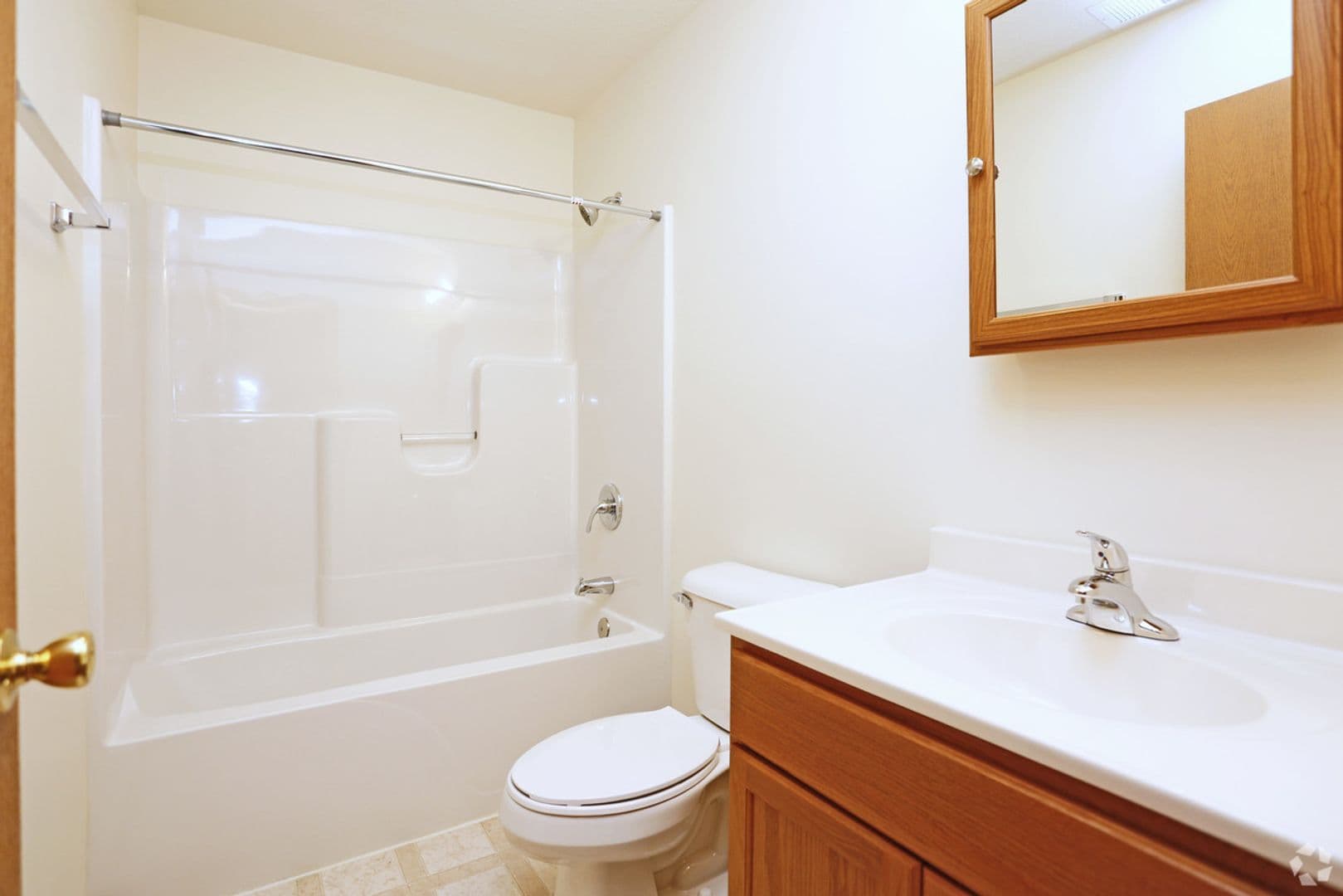 Laporte Apartment: 200 Plymouth Lane