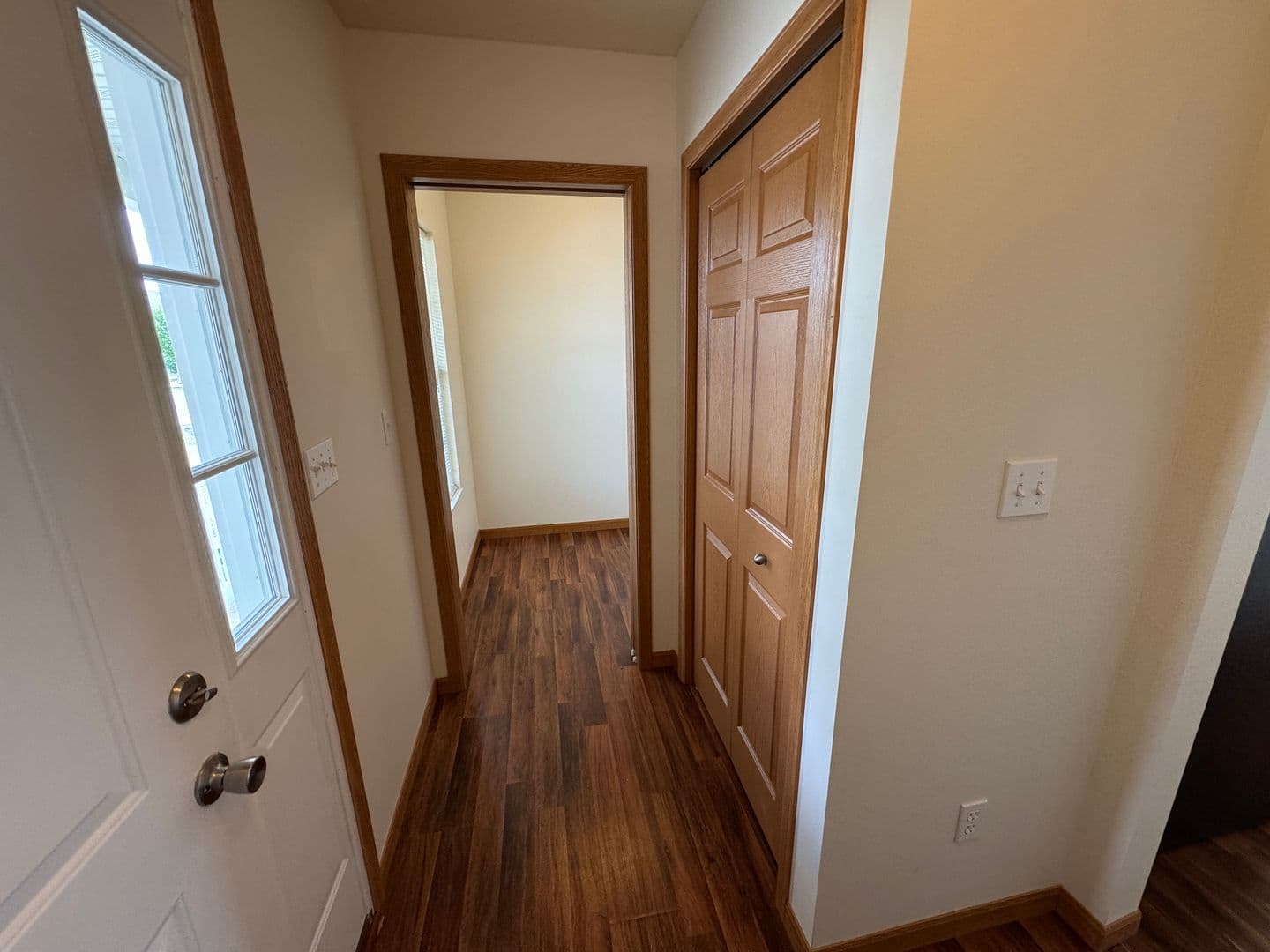Columbia City Apartment: 120 N Chestnut Wood Lane