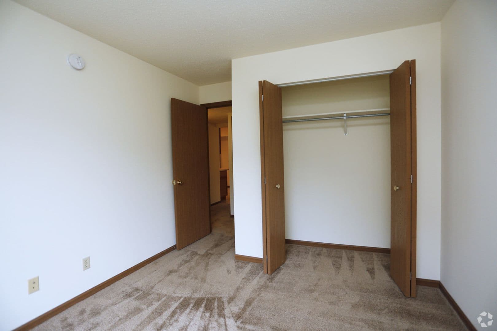 New Carlisle Apartment: 220 Chapman Drive