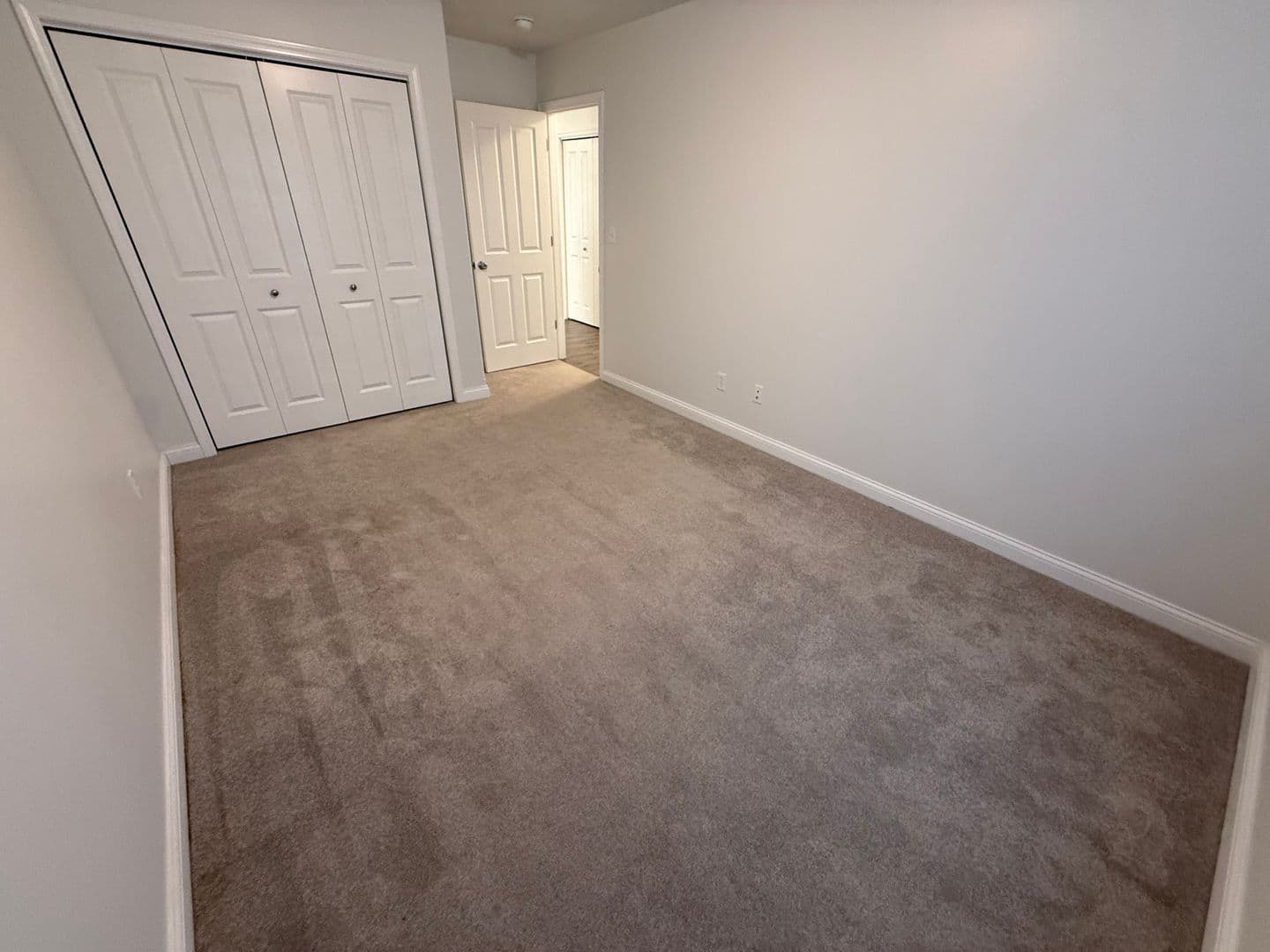 Plymouth Apartment: 2234 Bitter Root Dr