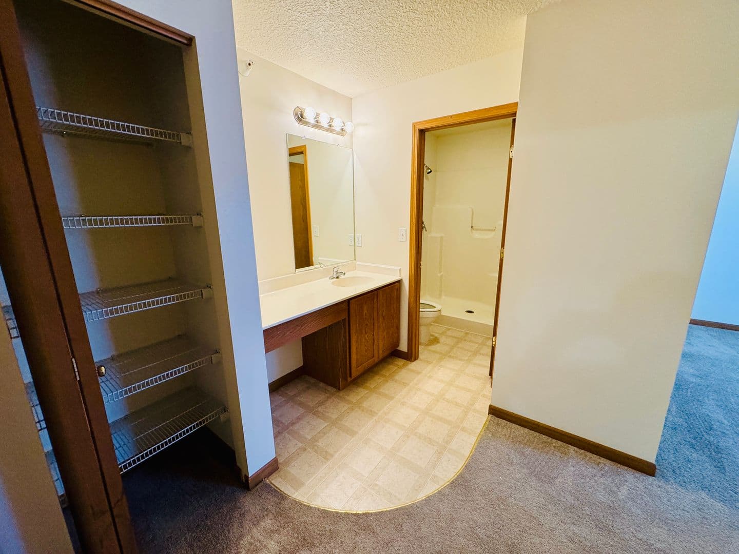 Laporte Apartment: 200 Plymouth Lane