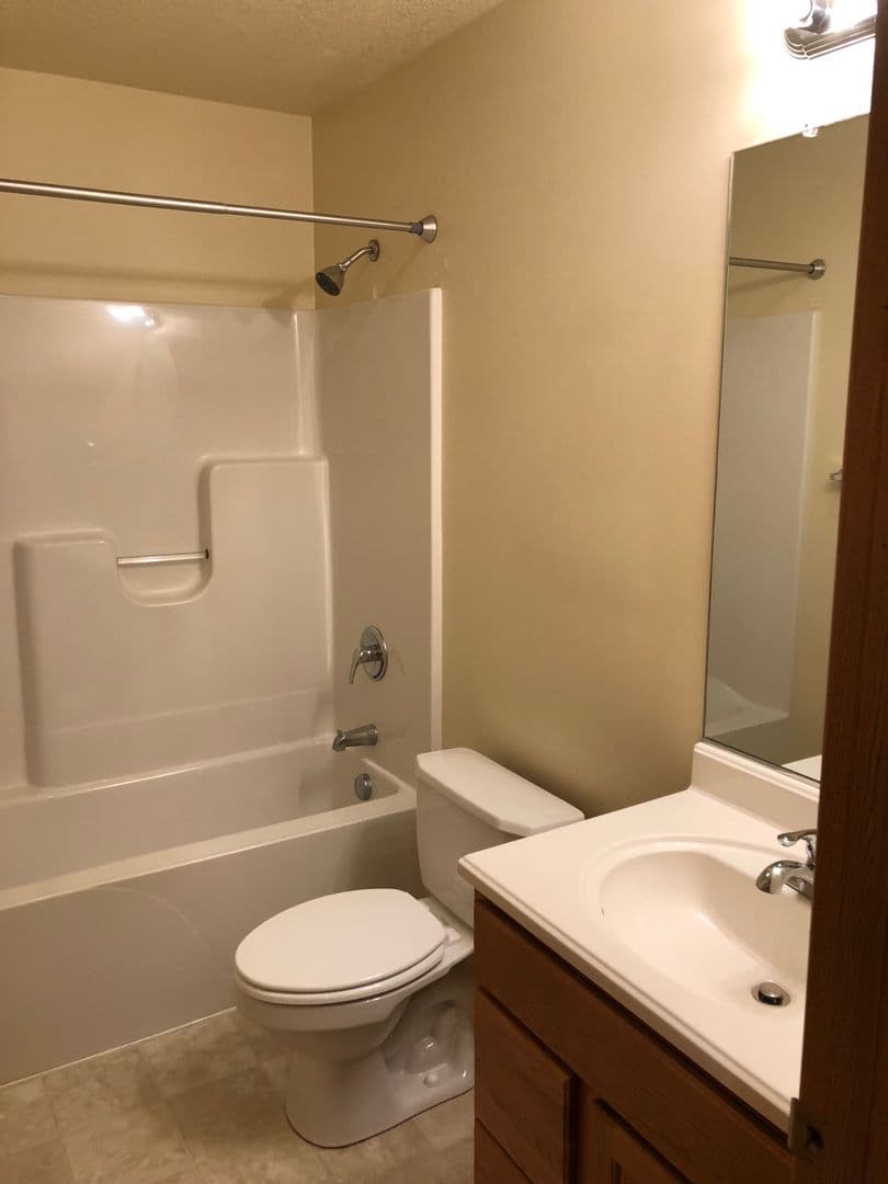 Michigan City Apartment: 1000 Longbeach Ln