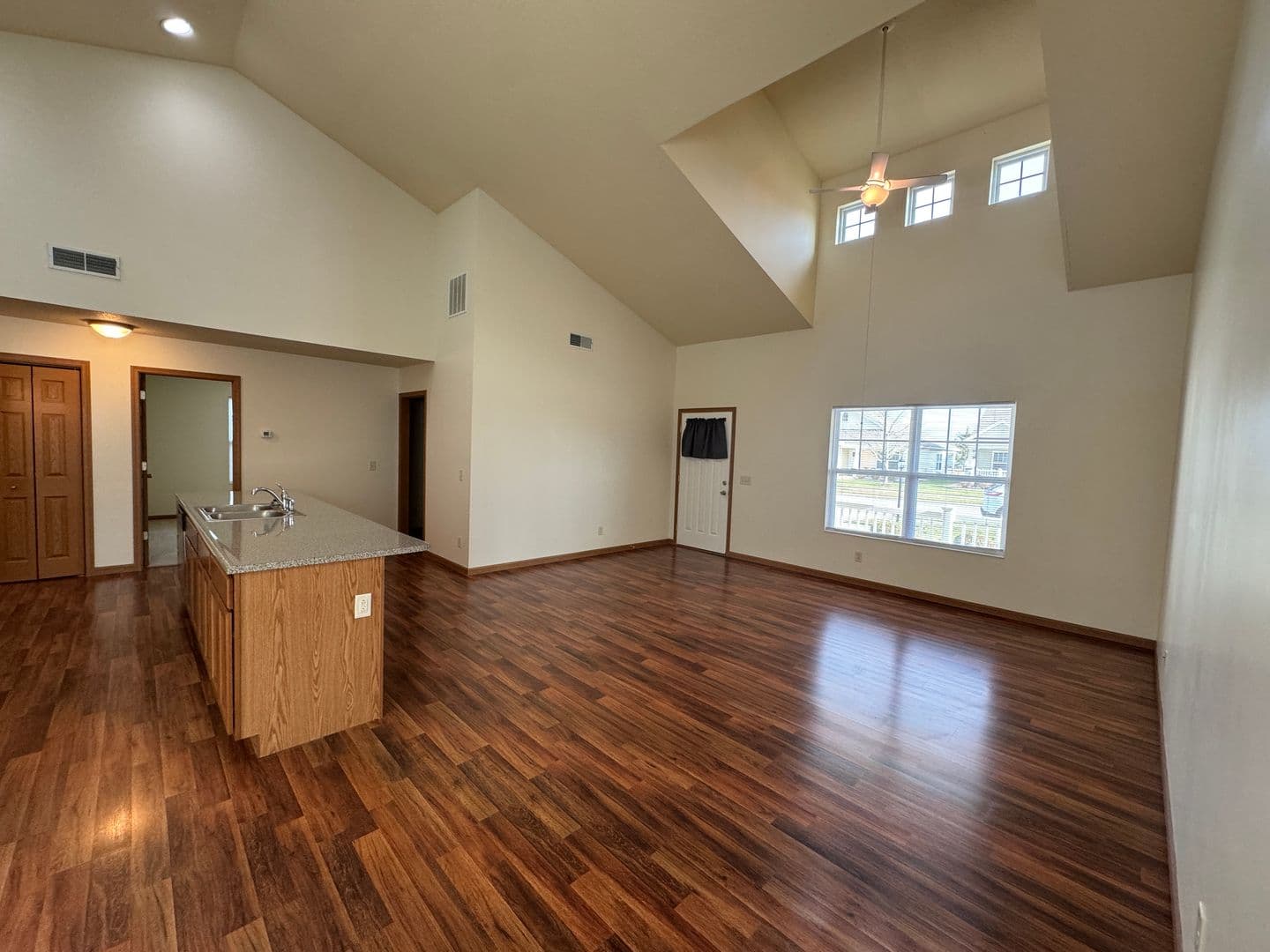 Warsaw Apartment: 2630 Tippe Downs Dr