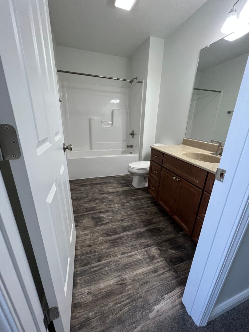 Plymouth Apartment: 2234 Bitter Root Dr