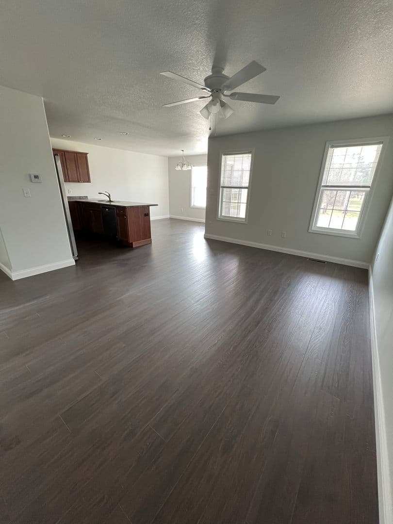 Plymouth Apartment: 2234 Bitter Root Dr