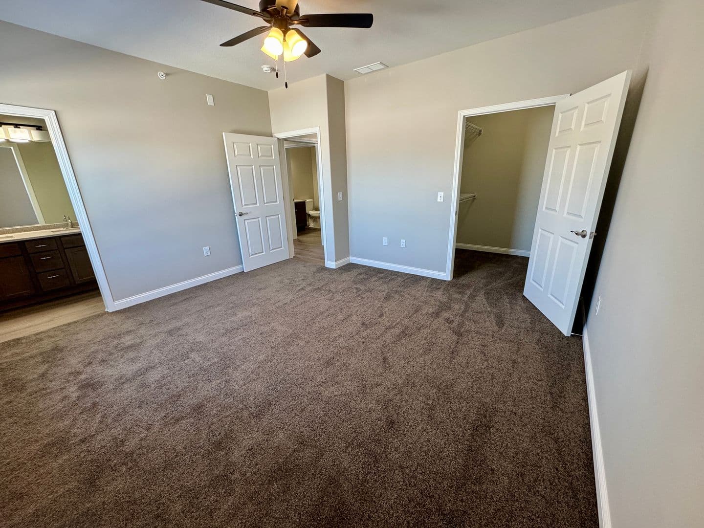 Warsaw Apartment: 2630 Tippe Downs Dr