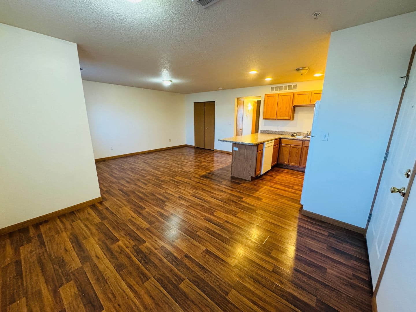 Warsaw Apartment: 200 Kinney Drive