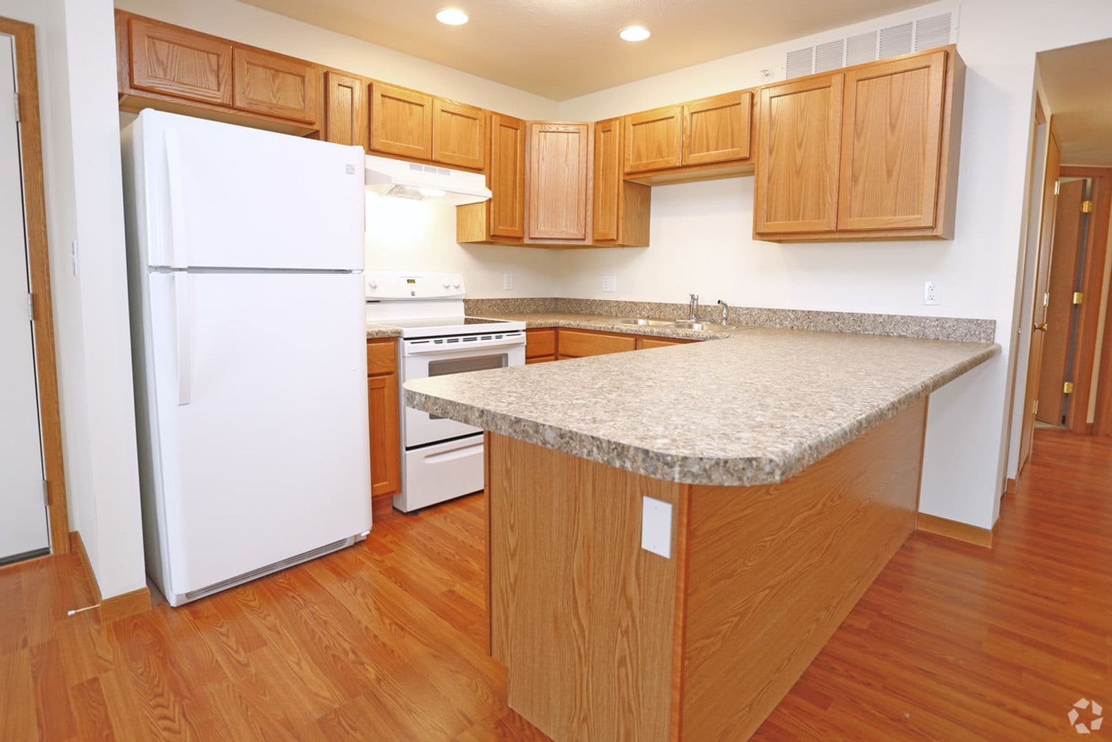 Laporte Apartment: 200 Plymouth Lane