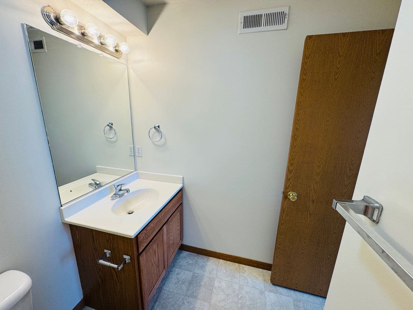 Lakeville Apartment: 1011 Angela Drive