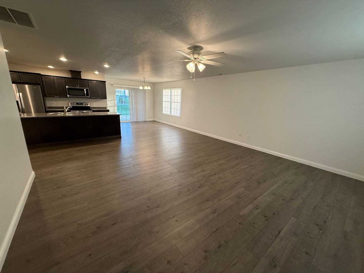 Plymouth Apartment: 2234 Bitter Root Dr
