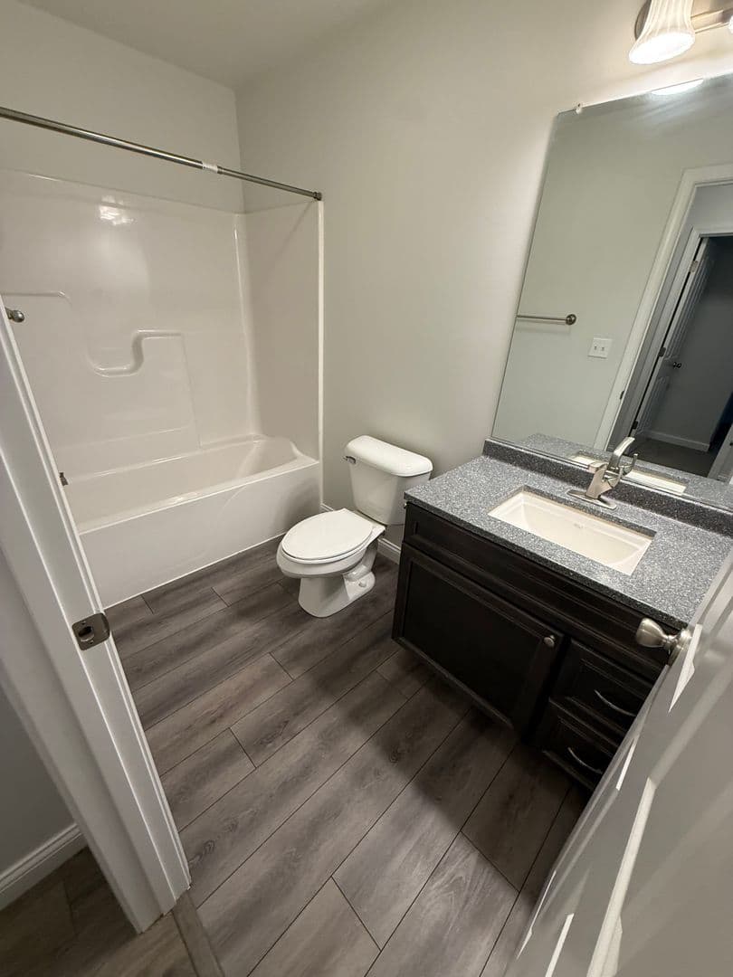 Plymouth Apartment: 2234 Bitter Root Dr