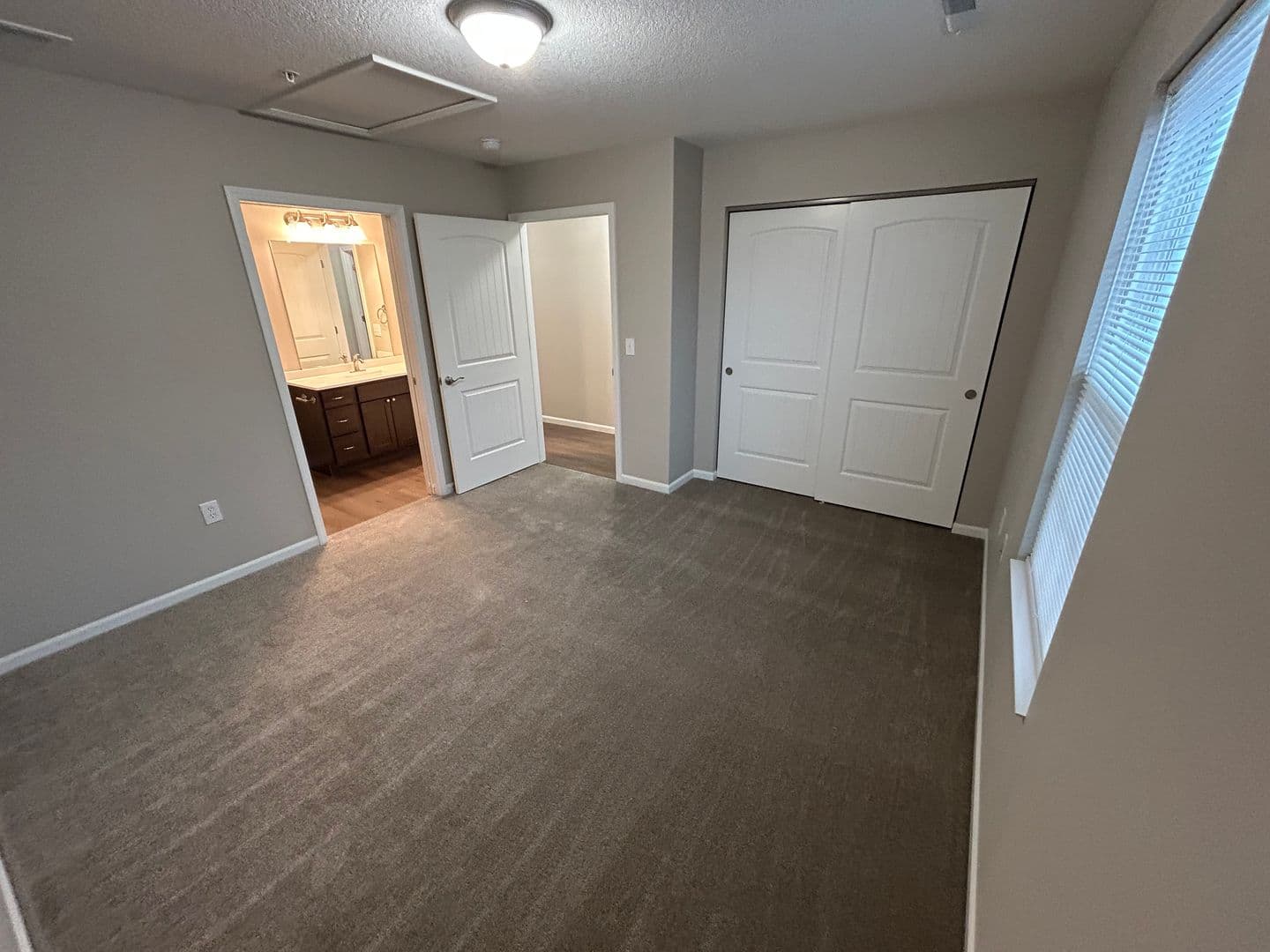 Culver Apartment: 201 W Tampa St