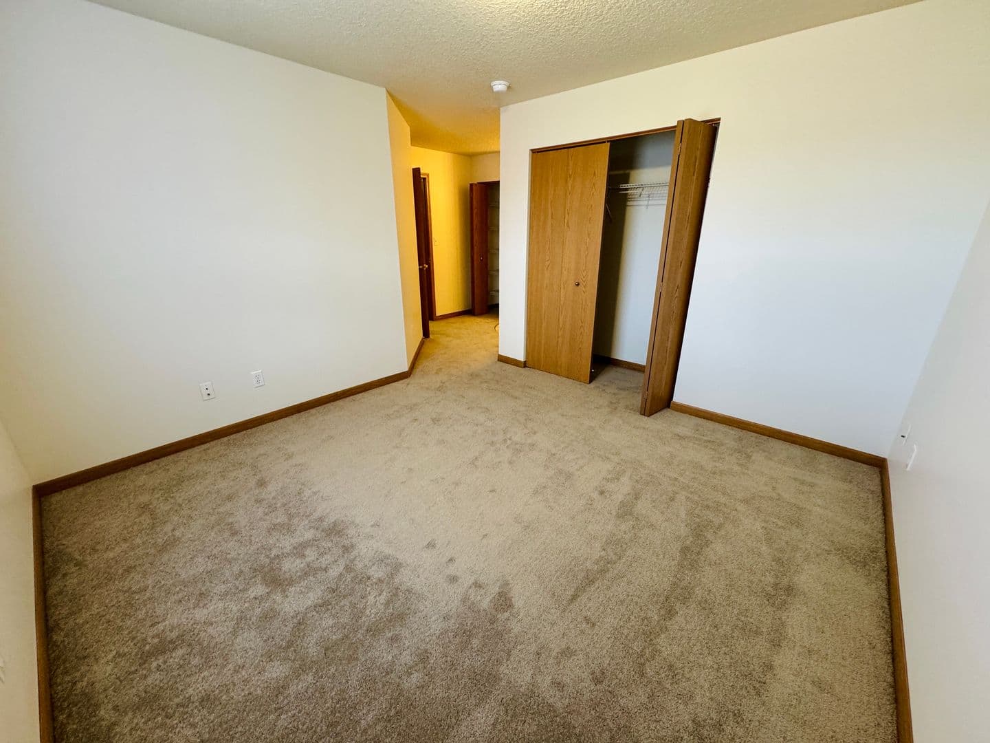 Laporte Apartment: 200 Plymouth Lane