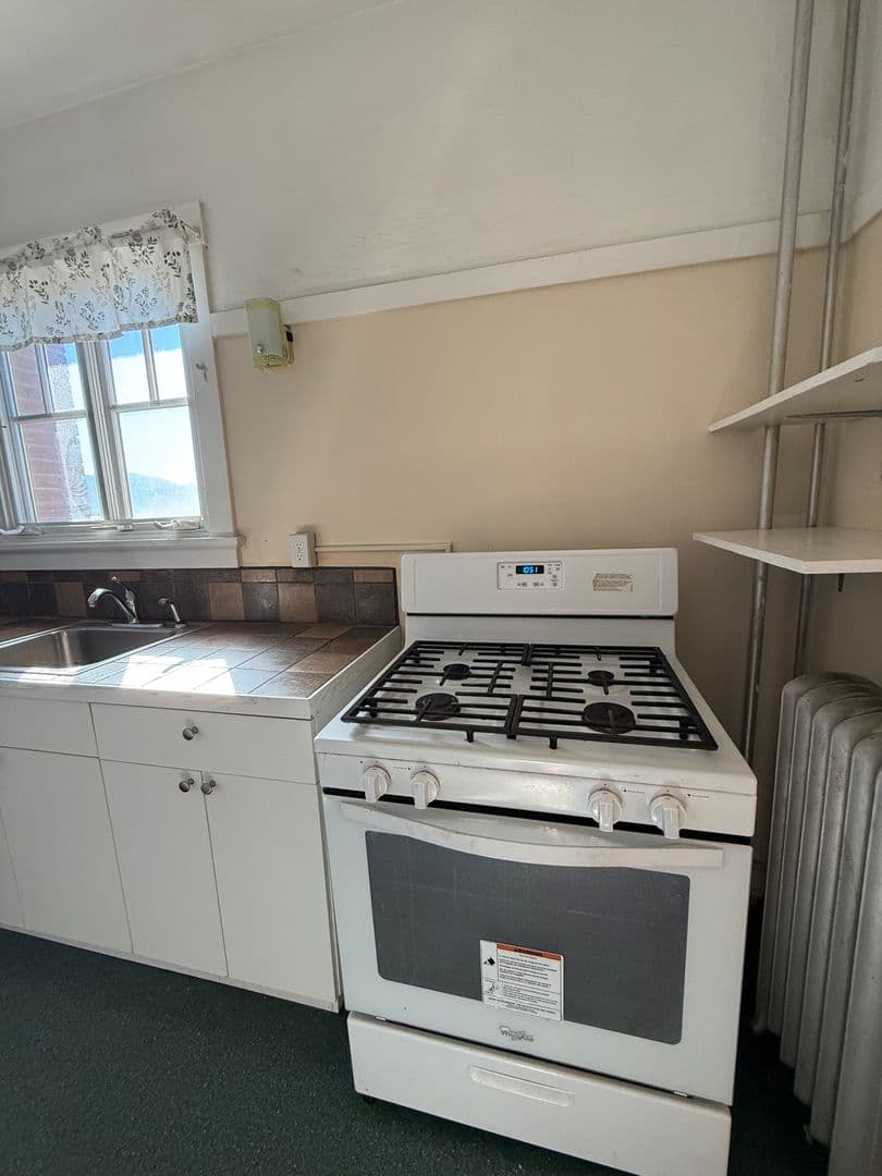 Butte Apartment: 230 S Washington
