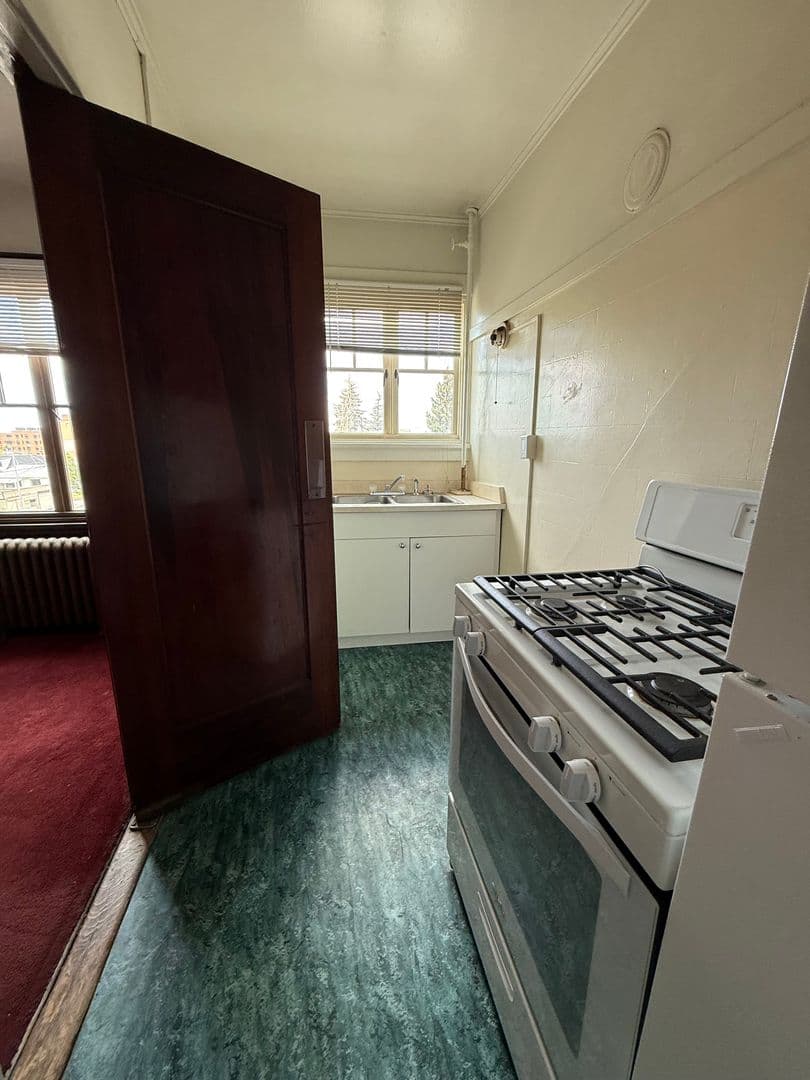 Butte Apartment: 230 S Washington