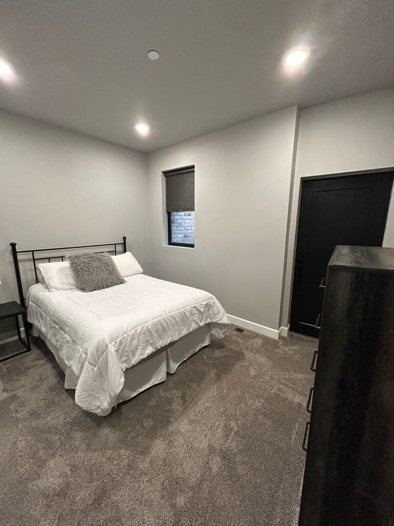 Butte Apartment: 305 N Alaska