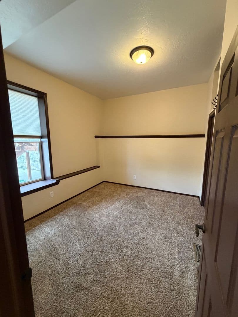 Butte MT Apartment: 941- 943 W Granite