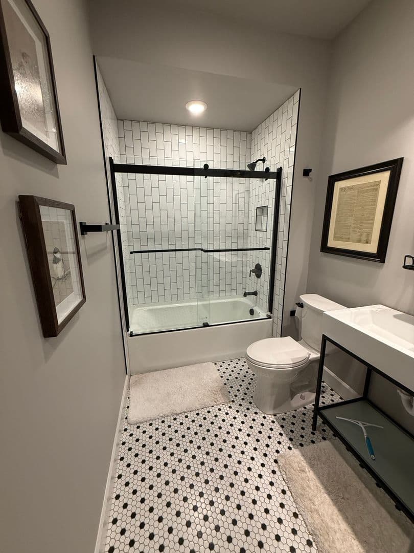 Butte Apartment: 305 N Alaska