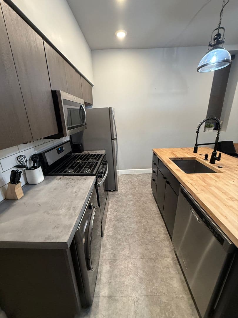 Butte Apartment: 305 N Alaska