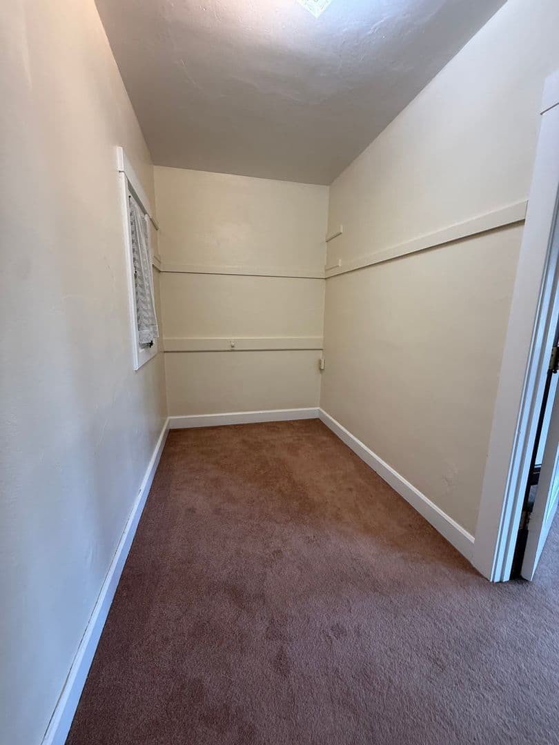 Butte Apartment: 230 S Washington