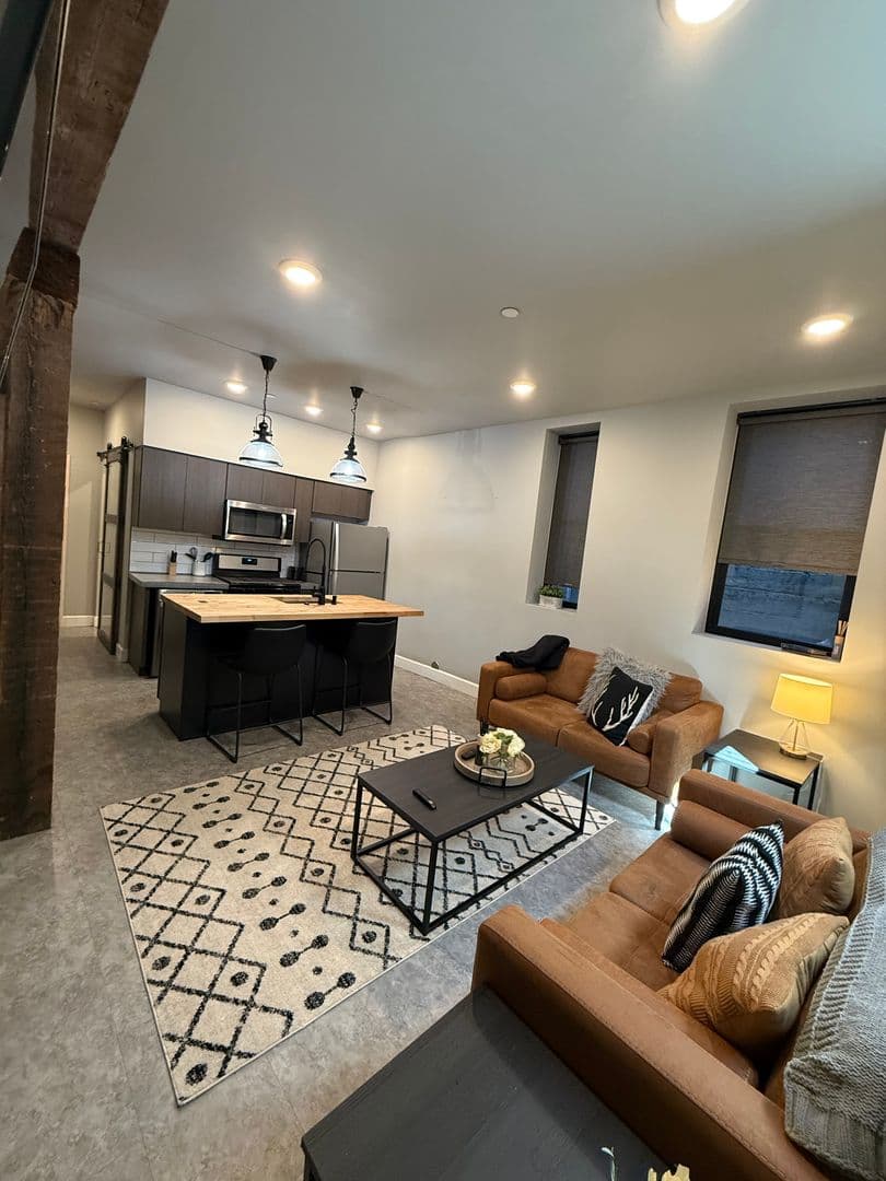 Butte Apartment: 305 N Alaska