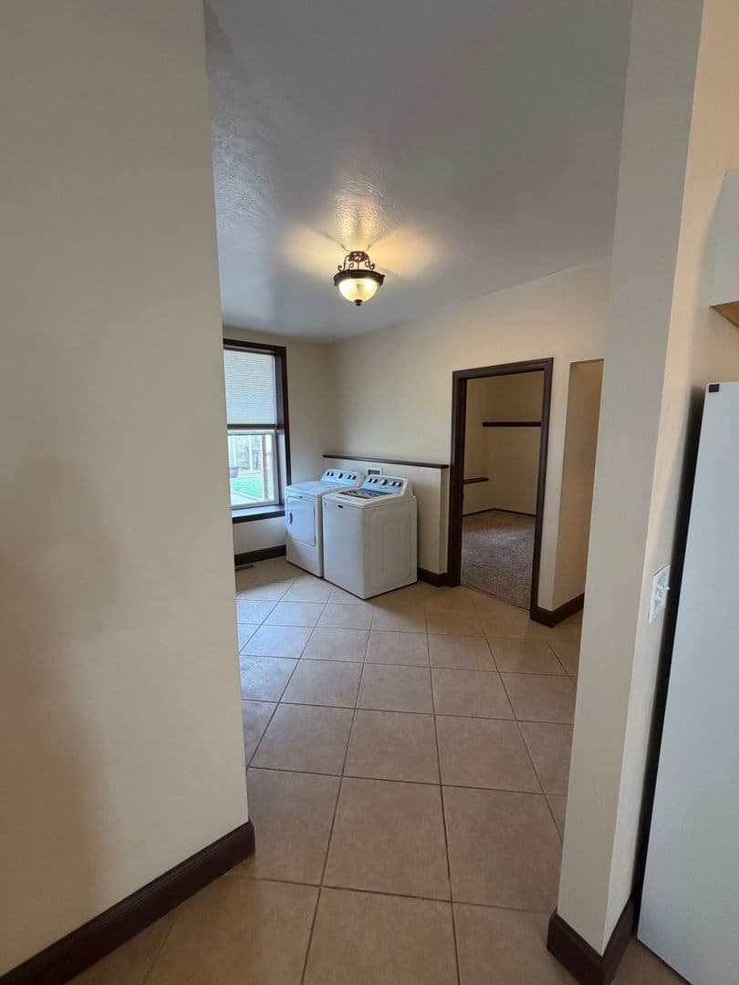 Butte MT Apartment: 941- 943 W Granite