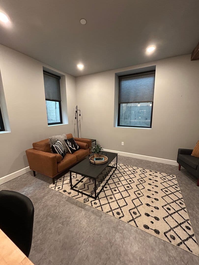 Butte Apartment: 305 N Alaska
