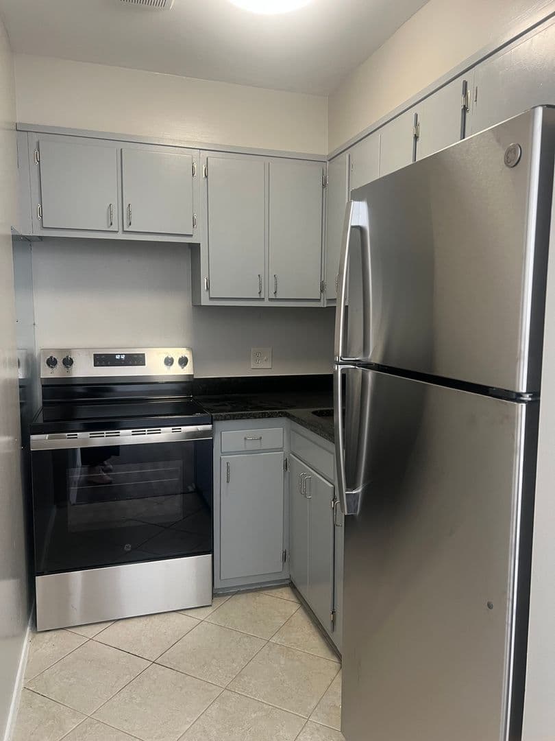 Alexandria Apartment: 2314/2318/2322/2326/2330-Glendale Terrace -