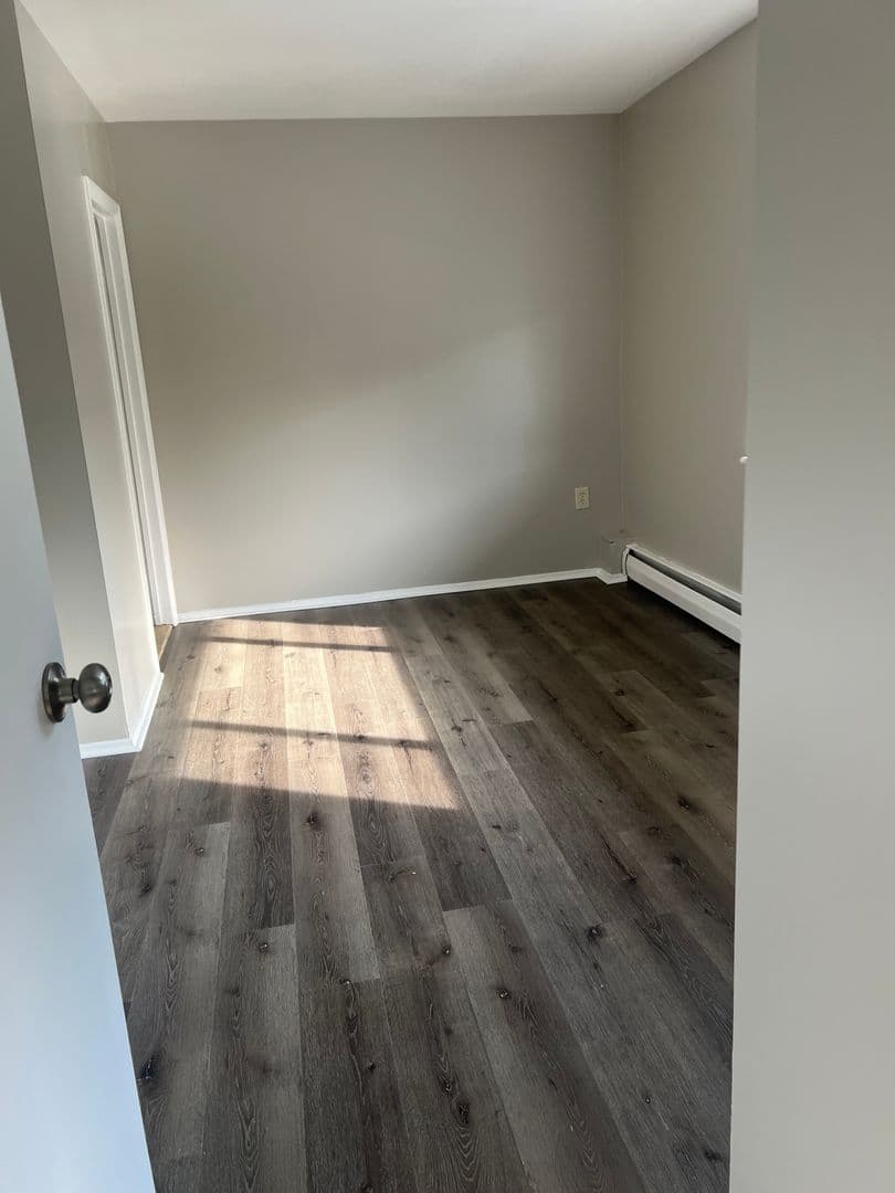 Alexandria Apartment: 2314/2318/2322/2326/2330-Glendale Terrace -